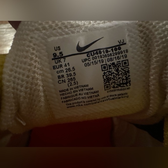 Wmns Air Max Plus 'Legend of Her', size 9.5 - Picture 3 of 3